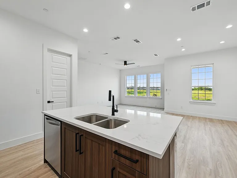 3445 Sanjeev Dr — Photo 7