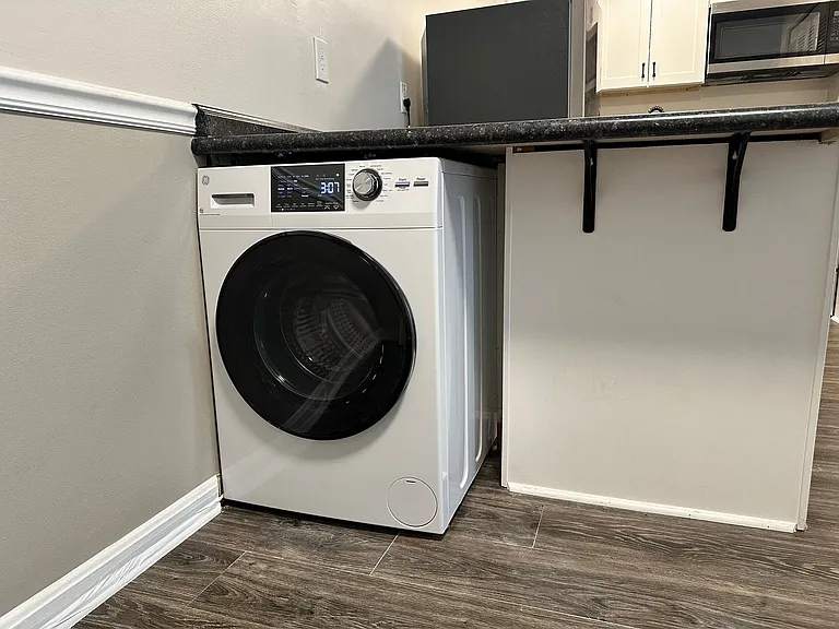 2600 Le Blanc Ct — Photo 4