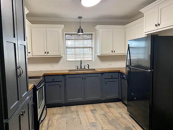 5th image of 3407 Memphis Ave