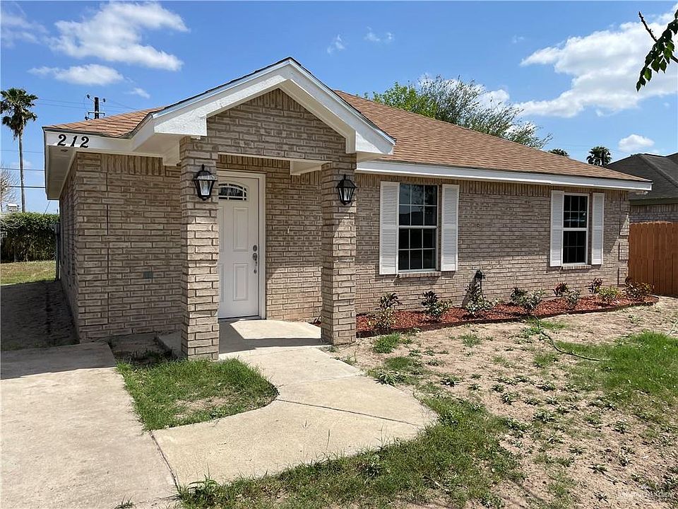 1st image of 212 Muneca Dr