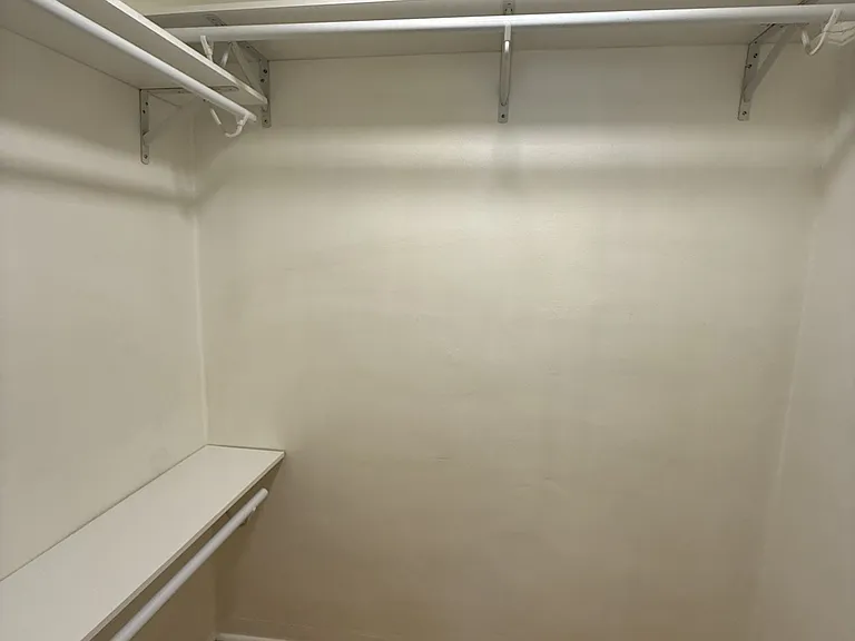 2423 Pine St #1 — Photo 15