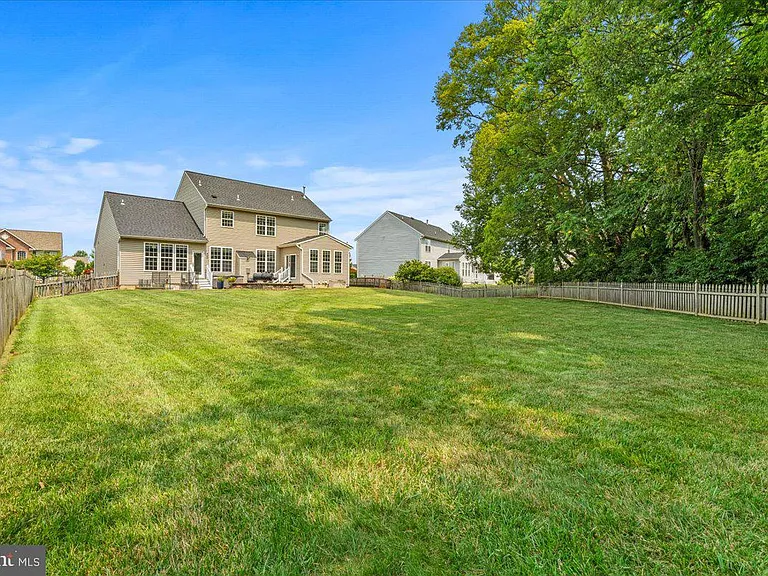 2619 Inwood Dr — Photo 41
