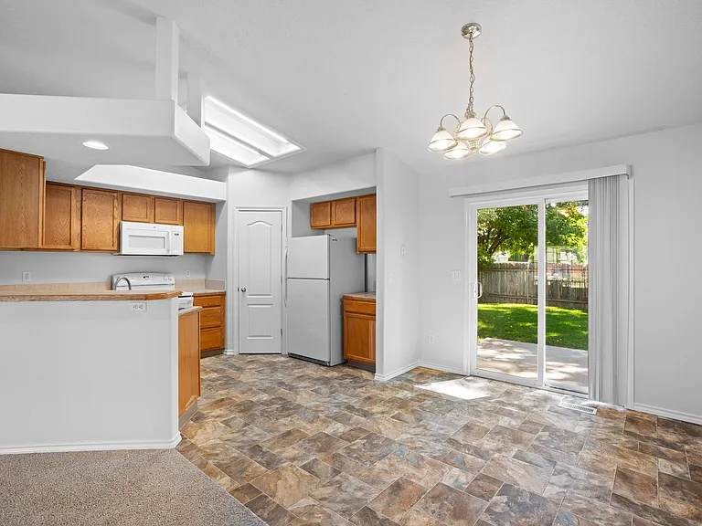7359 E Nottingham Ln — Photo 12