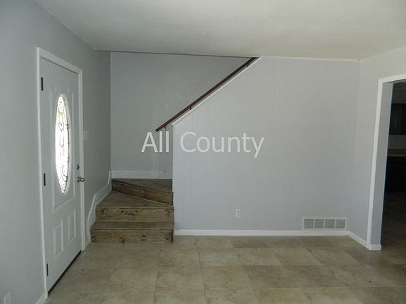 3rd image of 8243 Campobello Dr