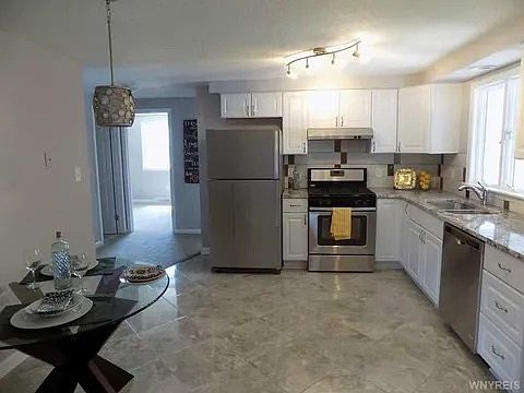 5th image of 50 Rushford Ln