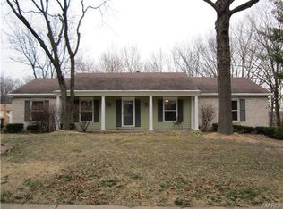 15663 Iron Lake Ct, Chesterfield, MO