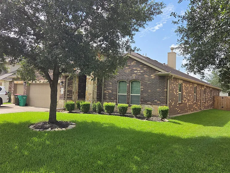 2514 Copper Fields Dr — Photo 2