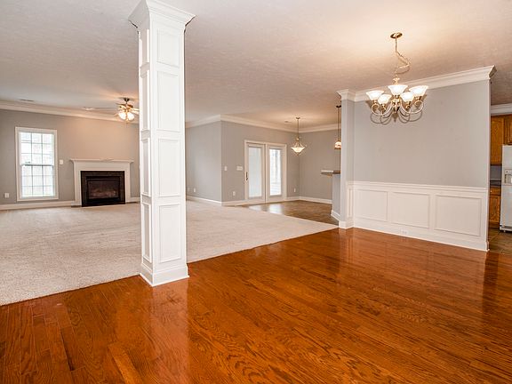 4th image of 407 Woodlawn Gardens Way #15
