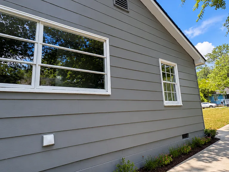 1334 Dewey St — Photo 4