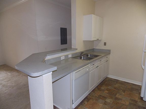 3rd image of 18001 Richmond Place Dr APT 233