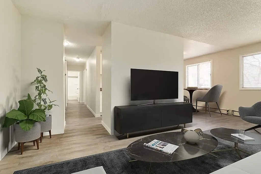Forest Apartments — Photo 1