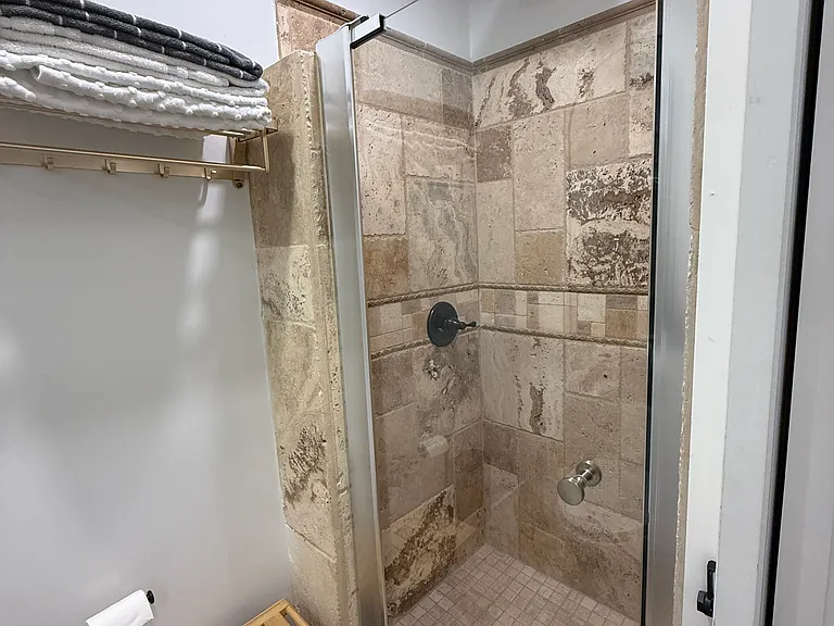 1001 W Oltorf St — Photo 17