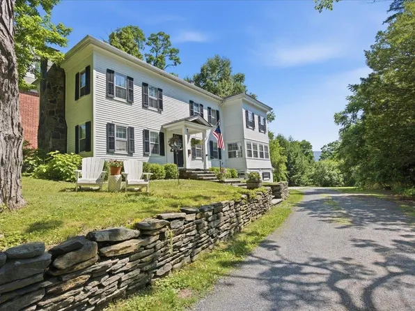 34 Monument Avenue, Bennington, VT 05201