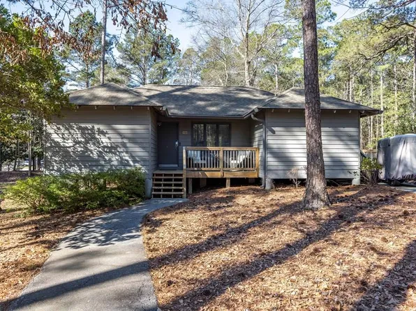 2377 W Cedar Ln, Pine Mountain, GA 31822