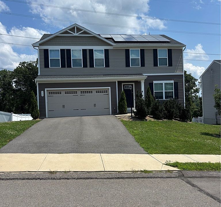 1st image of 313 Ruth Ct
