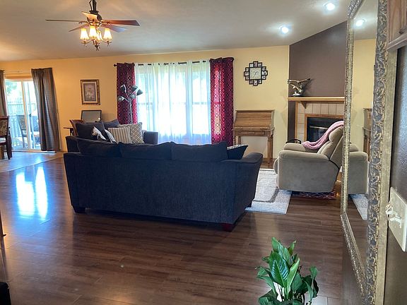 5th image of 5840 Gables Dr