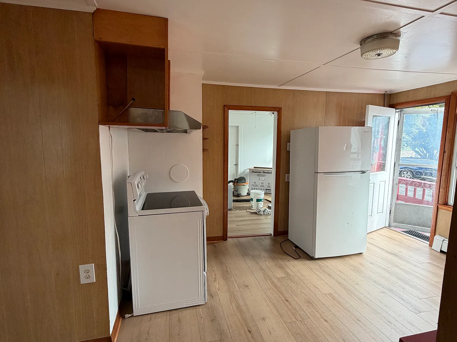 3 bed, 1200 sqft, $2,000 — Photo 2