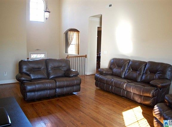 4th image of 524 Waterford Cove Cir