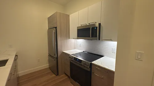 1077 Commonwealth Ave #244D Photo 1