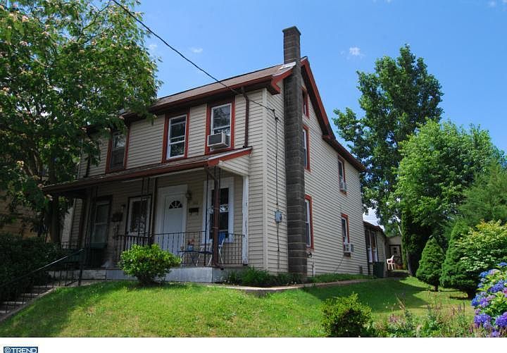 1st image of 146 Bird St