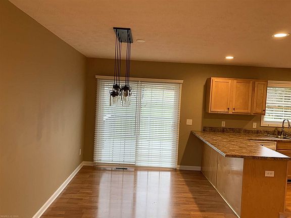 4th image of 3604 Onyx Dr