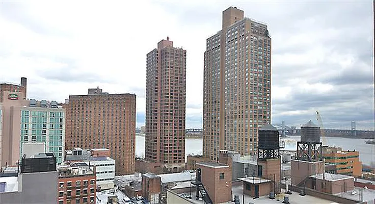 Rented by R New York | media 9