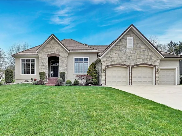 14112 Dearborn St, Overland Park, KS 66223