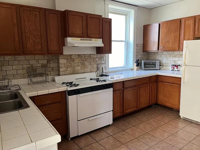 736 Dover Pl #1F — Photo 13