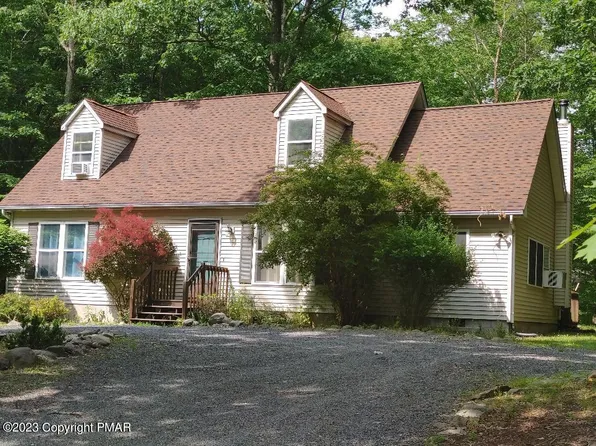 3122 Arctic Dr, East Stroudsburg, PA 18302