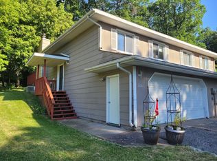 15561 Garfield Cir, Eden Prairie, MN 55344