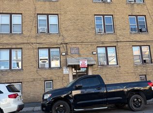 420 E 26th St #2, Paterson, NJ 07514