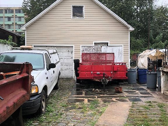 4th image of 356 Union Ave