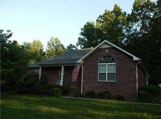610 Jean Dr, Tullahoma, TN 37388