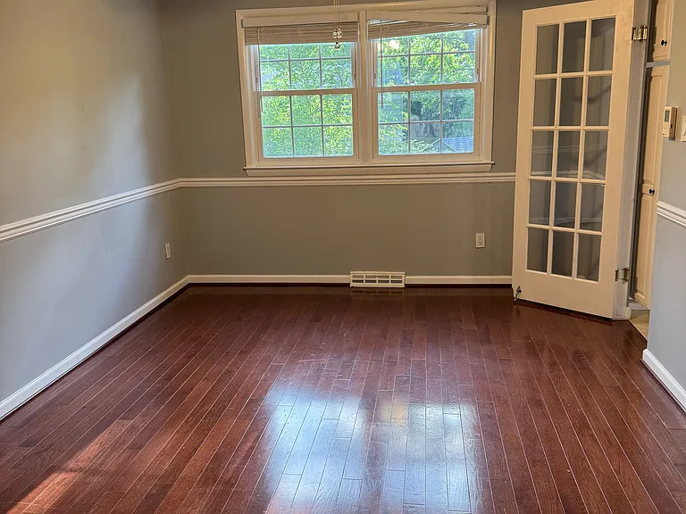 2428 Drexel St — Photo 26