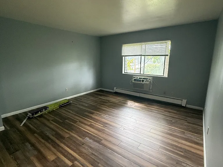 1855 Burnet Ave #40 — Photo 5