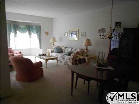 4th image of 129 Driftwood Dr