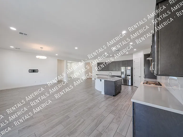 1530 E San Carlos Way — Photo 14