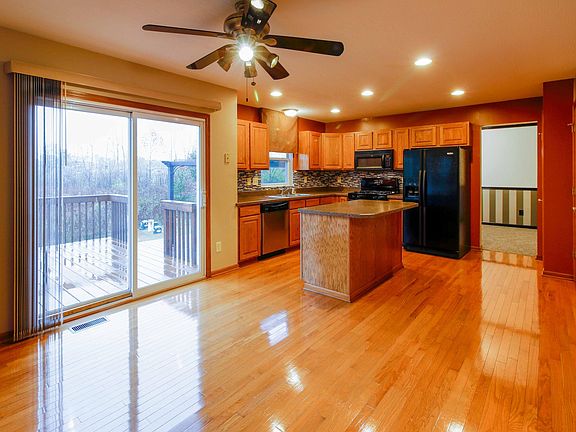 5th image of 4876 Hanover Hill Ct