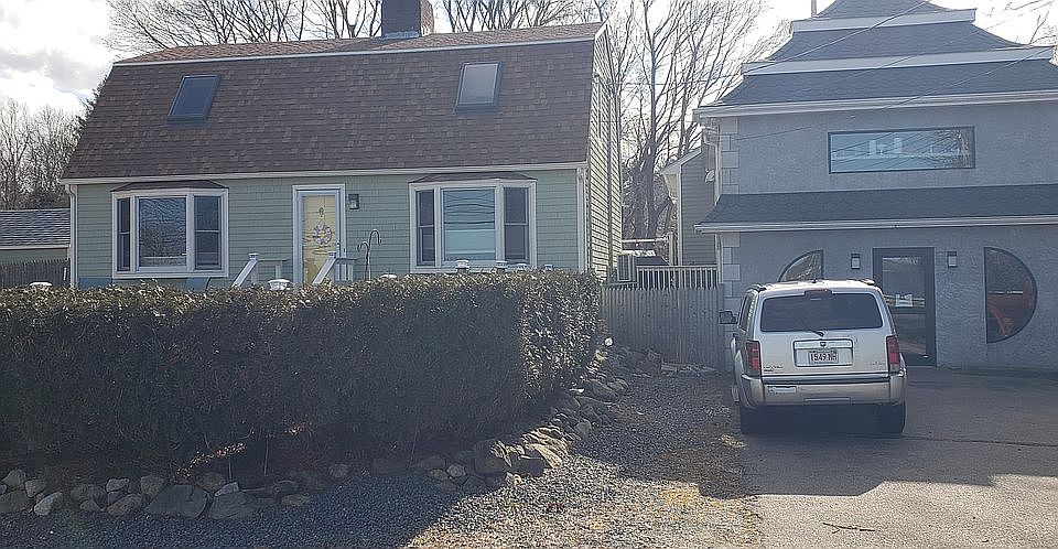 1st image of 154 Mansfield Ave