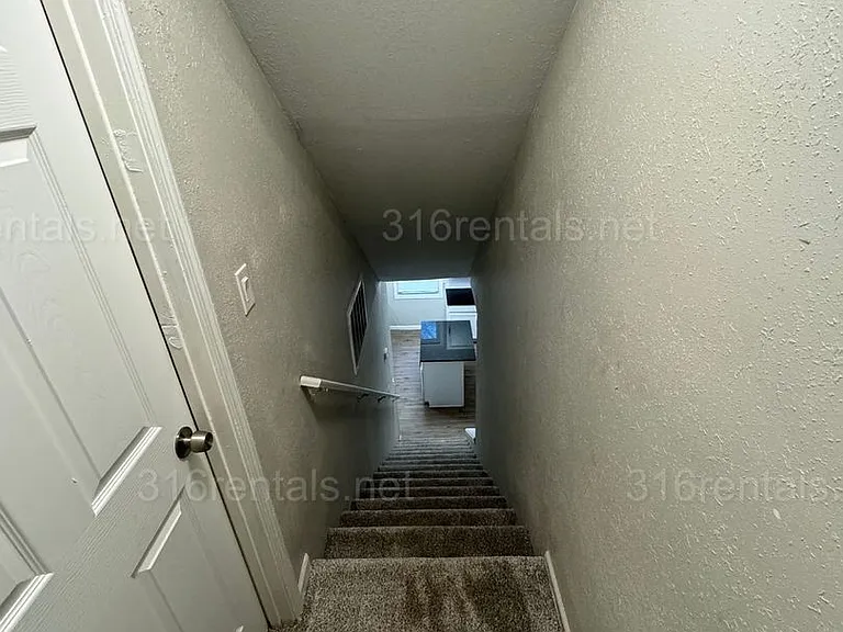 1324 S Emporia Ave — Photo 2