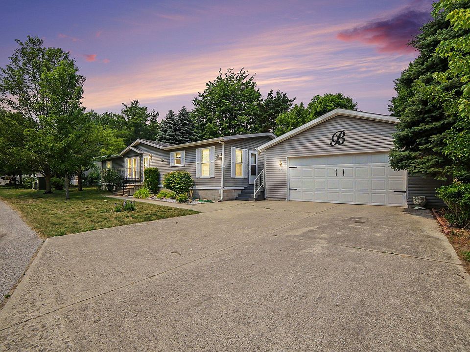 1st image of 3628 W Forest Hill Cir