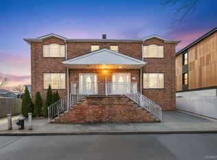 102-02 163rd Dr, Howard Beach, NY 11414