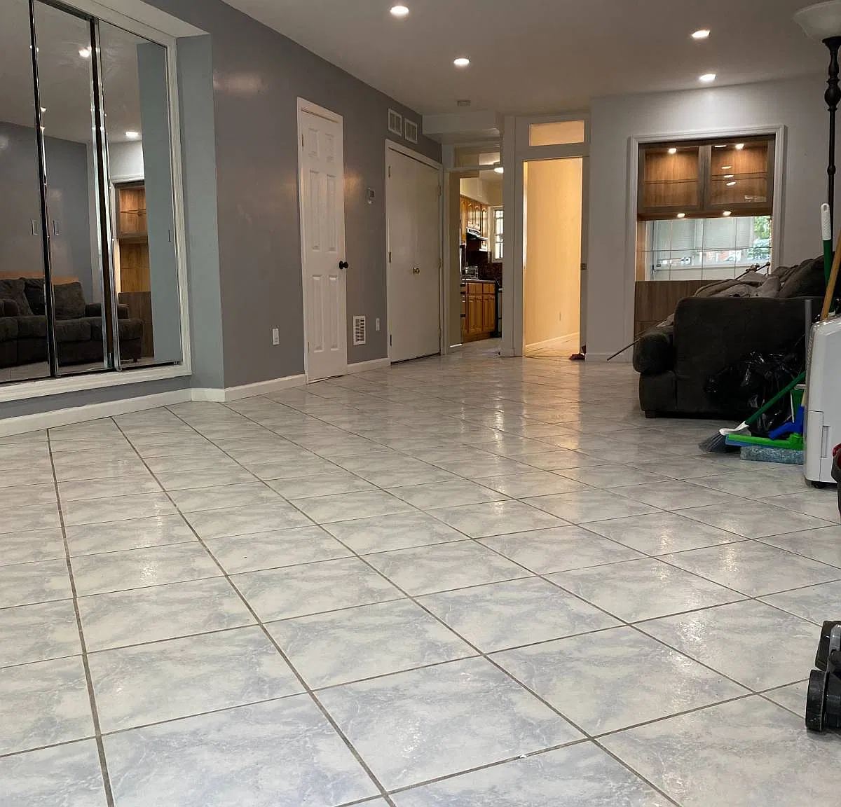 1 bed, 1.0 bath, 800 sqft, $2,000 — Photo 2