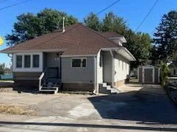 144 Carter Lake Clb, Carter Lake, IA 51510