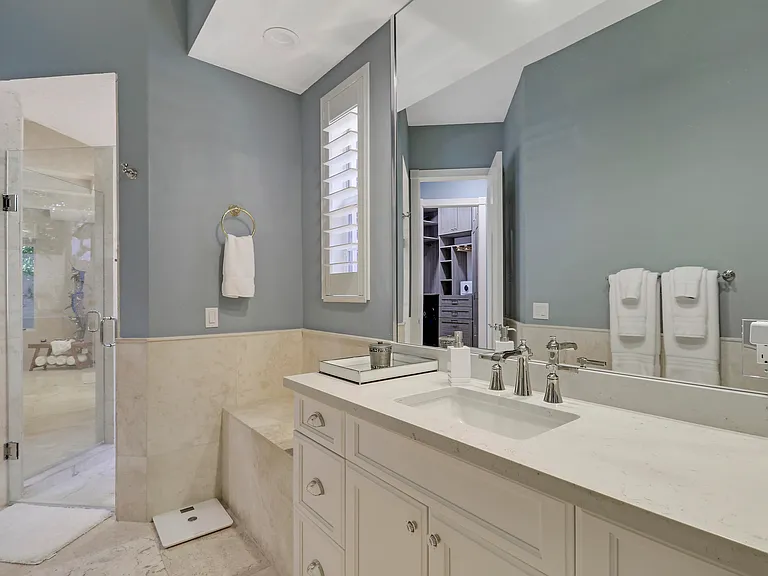 18808 SE Windward Island Ln — Photo 37