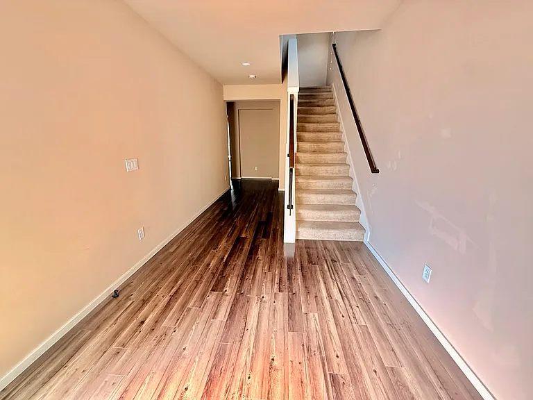 Entryway Staircase