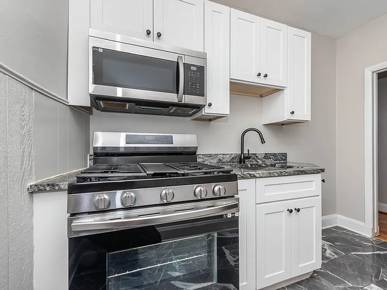 1714 Linden Ave #3 — Photo 6