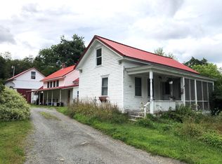 40 Oak Grove St, Veazie, ME 04401