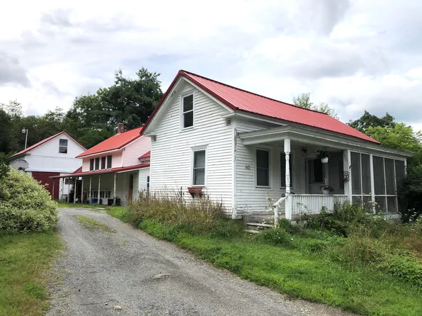 40 Oak Grove Street, Veazie, ME 04401