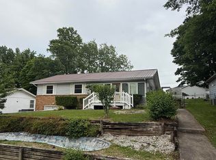 1305 Benton Ave, Neosho, MO 64850